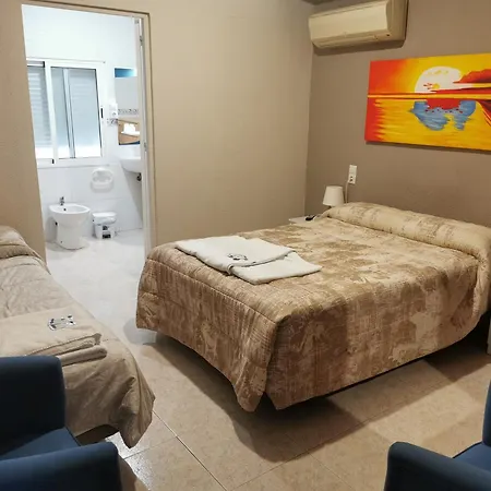 Hotel Castellverd 2*