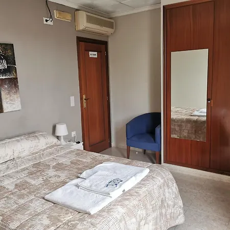 Hotel Castellverd 2*