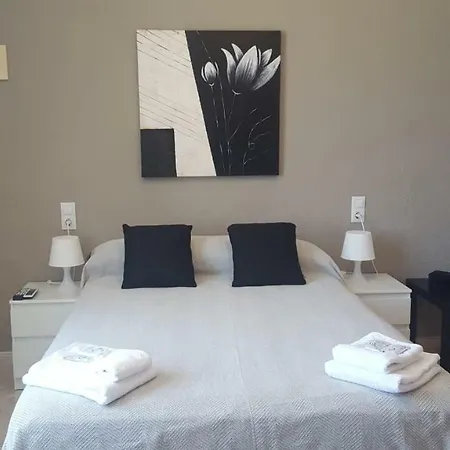 Hotel Castellverd 2*